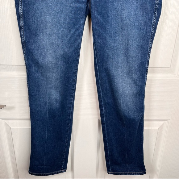 White House Black Market High Rise The Straight Crop Sz 8 L - Picture 4 of 13